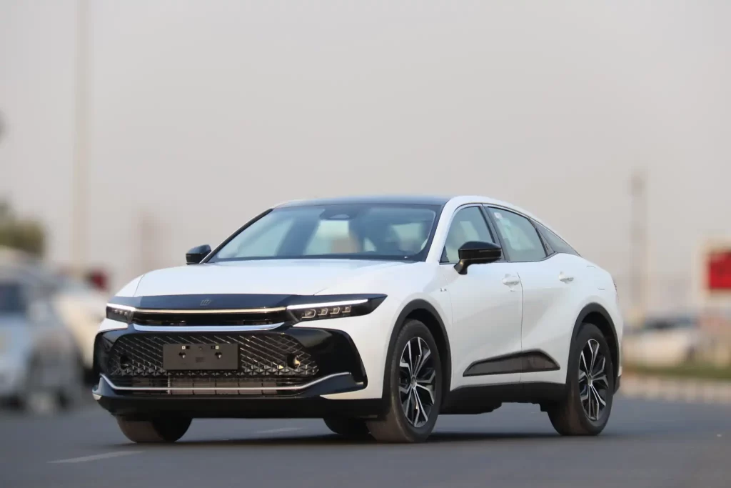 TOYOTA CROWN HYBRID