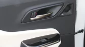 TOYOTA CROWN HYBRID interior (3)