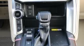 interior LAND CRUISER V6 3.5 TURBO VX-V100 2026
